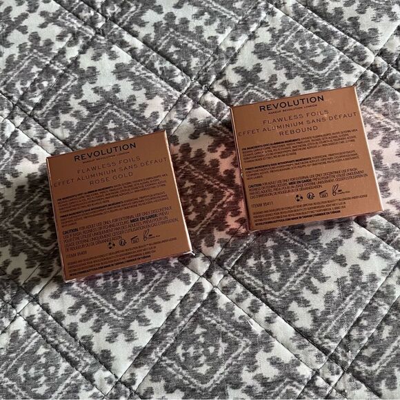 Makeup Revolution Flawless Foils Metallic Eyeshadow Set Rose Gold Rebound - Picture 2 of 2